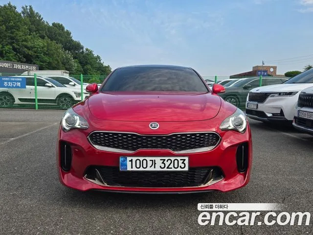 Kia Stinger, 2018 — фото автомобиля из Кореи