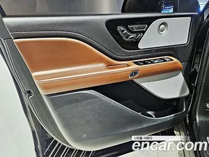 Lincoln Aviator, 2023 — миниатюра 12