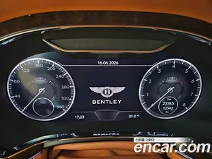 Bentley Continental, 2023 — миниатюра 8