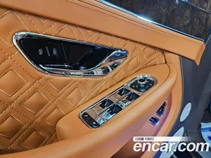 Bentley Continental, 2023 — миниатюра 20