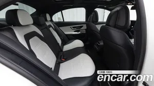 Mercedes-Benz E-Class, 2025 — миниатюра 10
