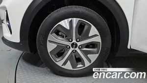Kia Niro, 2023 — миниатюра 5