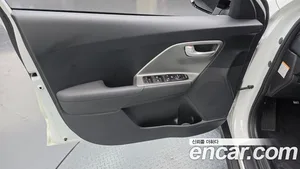 Kia Niro, 2023 — миниатюра 14
