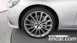 Mercedes-Benz E-Class, 2023 — миниатюра 5
