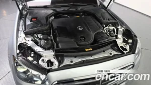 Mercedes-Benz E-Class, 2023 — миниатюра 6