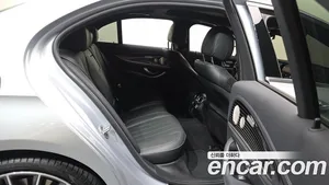 Mercedes-Benz E-Class, 2023 — миниатюра 18