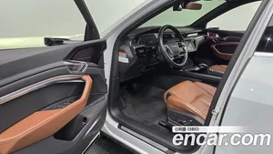 Audi e-tron, 2021 — миниатюра 10