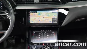 Audi e-tron, 2021 — миниатюра 18