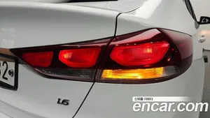 Hyundai Avante, 2018 — миниатюра 9