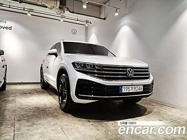 Volkswagen Touareg, 2024 — фото автомобиля из Кореи