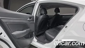 Hyundai Avante, 2016 — миниатюра 17