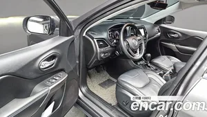Jeep Cherokee, 2019 — миниатюра 12