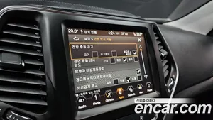 Jeep Cherokee, 2019 — миниатюра 16