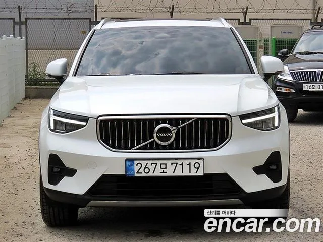 Volvo XC40, 2022 — фото автомобиля из Кореи