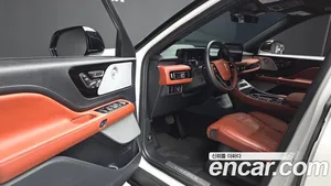 Lincoln Aviator, 2025 — миниатюра 13
