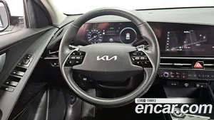 Kia Niro, 2022 — миниатюра 12