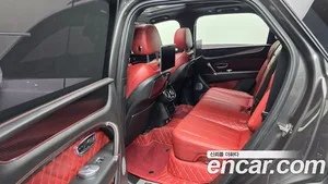 Bentley Bentayga, 2018 — миниатюра 12