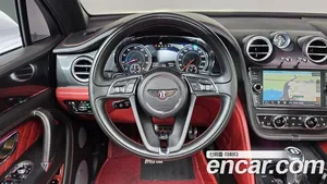 Bentley Bentayga, 2018 — миниатюра 13