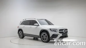 Mercedes-Benz GLB-Class, 2022 — миниатюра 1