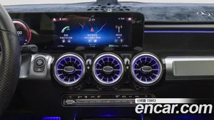 Mercedes-Benz GLB-Class, 2022 — миниатюра 17