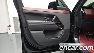 Land Rover Range Rover Sport, 2025 — миниатюра 13
