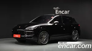 Porsche Cayenne, 2022 — миниатюра 1