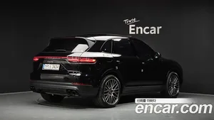 Porsche Cayenne, 2022 — миниатюра 2