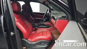 Porsche Cayenne, 2022 — миниатюра 13
