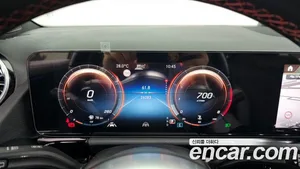 Mercedes-Benz GLA-Class, 2022 — миниатюра 8