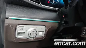 Mercedes-Benz GLE-Class, 2023 — миниатюра 29