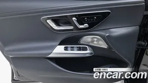 Mercedes-Benz E-Class, 2025 — миниатюра 17