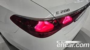Mercedes-Benz E-Class, 2025 — миниатюра 13