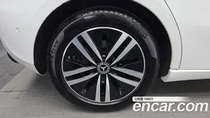 Mercedes-Benz A-Class, 2021 — миниатюра 5