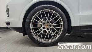 Porsche Cayenne, 2022 — миниатюра 5