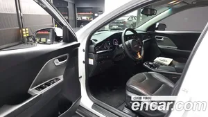 Kia Niro, 2021 — миниатюра 10