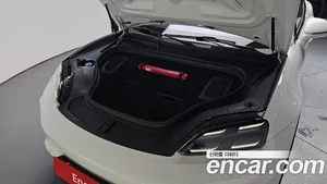 Porsche Macan, 2025 — миниатюра 6