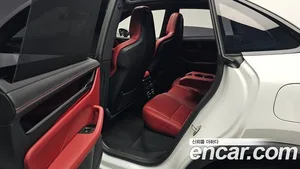 Porsche Macan, 2025 — миниатюра 11