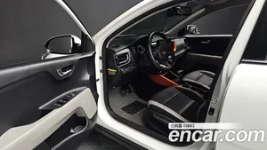 Kia Stonic, 2018 — миниатюра 11