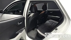Kia Stonic, 2018 — миниатюра 12