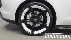 Porsche Taycan, 2023 — миниатюра 5