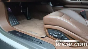 Porsche Taycan, 2023 — миниатюра 24