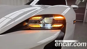 Porsche Taycan, 2023 — миниатюра 8