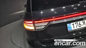 Lincoln Aviator, 2023 — миниатюра 9