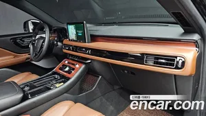 Lincoln Aviator, 2023 — миниатюра 31