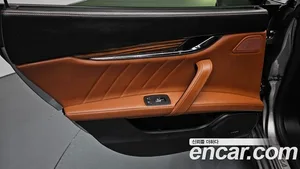Maserati Quattroporte, 2020 — миниатюра 14