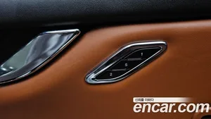 Maserati Quattroporte, 2020 — миниатюра 26