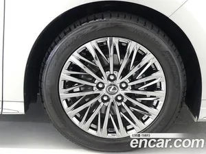 Lexus LM, 2024 — миниатюра 4