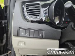 Kia Carnival, 2017 — миниатюра 13