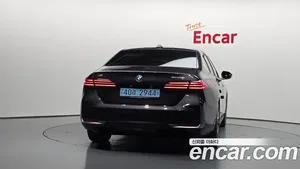 BMW i5, 2023 — миниатюра 4