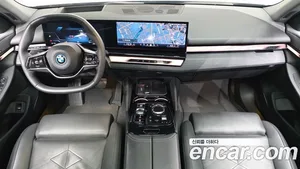BMW i5, 2023 — миниатюра 10